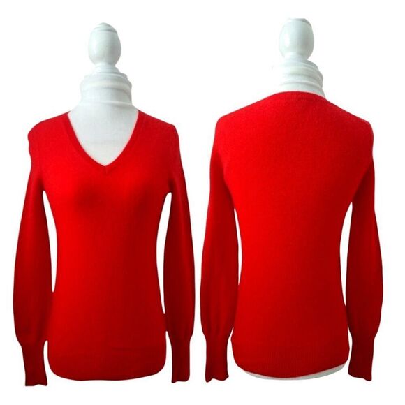 Halogen Women's Red 2 Ply Cashmere Long Sleeve V Neck Pullover Sweater Sz XS - Picture 1 of 8